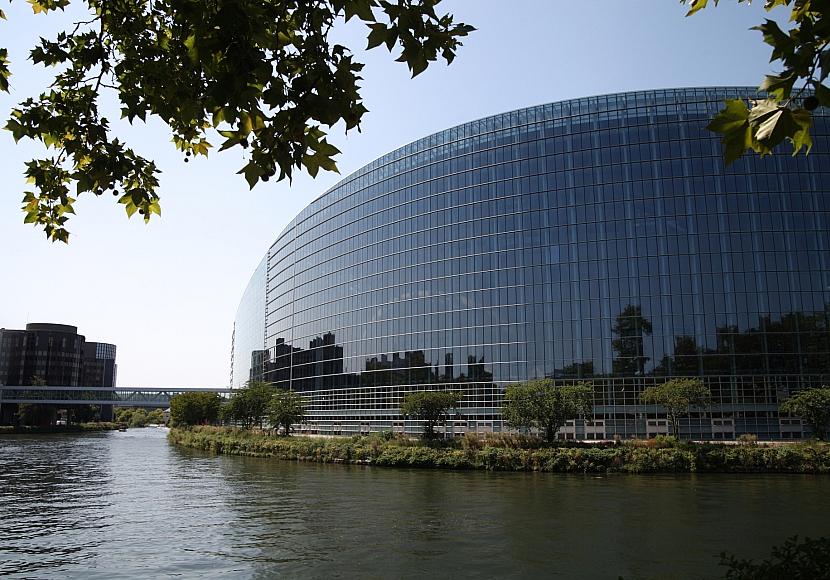 EU-Parlament gegen Streichungen von Terrorfinanzierer-Liste