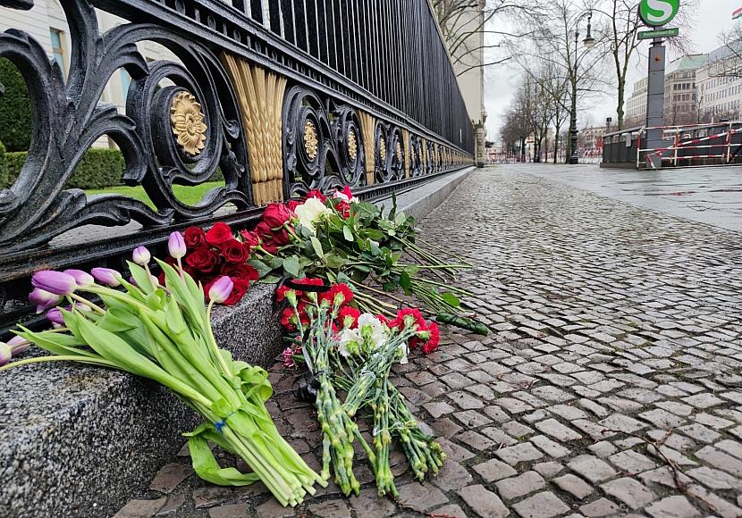 Zahl der Toten nach Anschlag in Moskau steigt auf mindestens 115