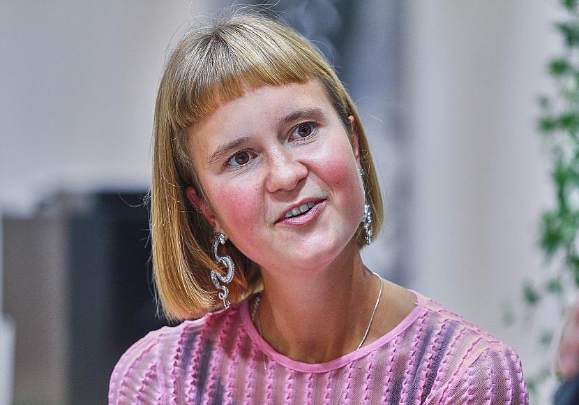 Caroline Wahl plant Bootsführerschein nach drittem Roman