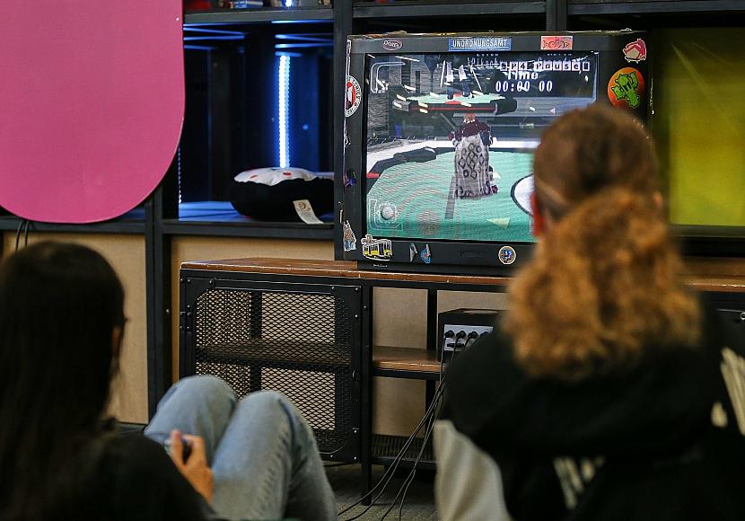 Umfrage: Eltern geben rund 500 Euro für digitale Kinderzimmer aus