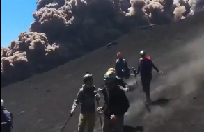 Neuer Vulkanausbruch erschüttert Sizilien 