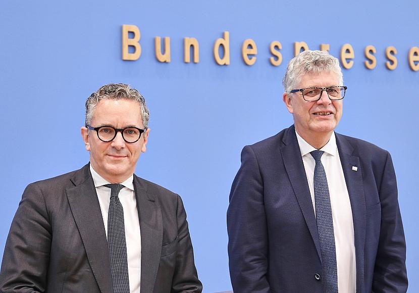 Koalitionäre loben “Haushalt der Superlative”