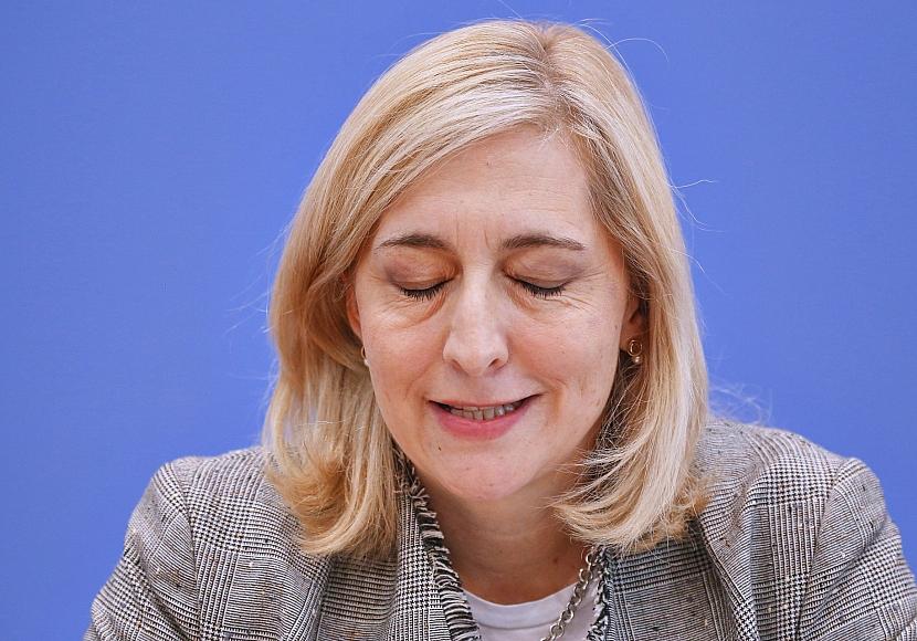 Gesundheitsministerin glaubt an stabile Kassenzusatzbeiträge 2026