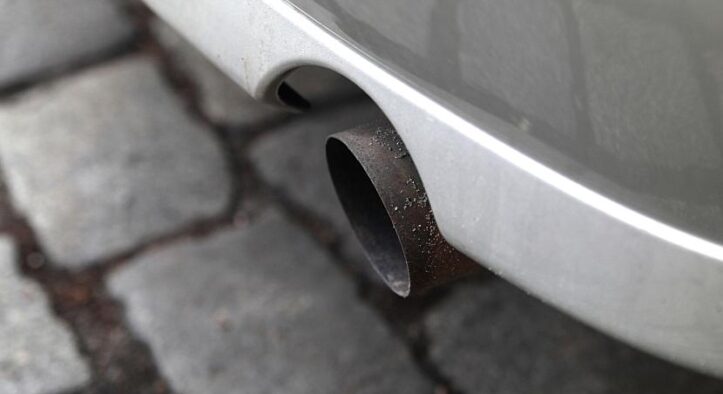 Weber: EU wird auch nach 2040 Neuwagen mit Verbrennungsmotor zulassen