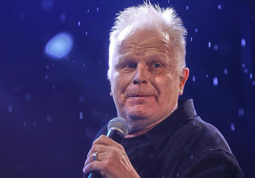 Grönemeyer und Maffay zu “Musikgipfel” im Kanzleramt eingeladen