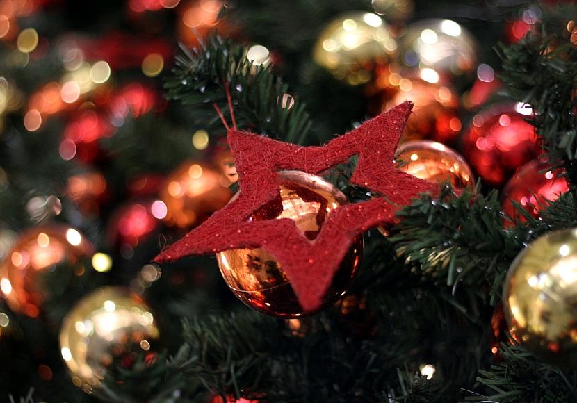 Deutsche geben rund 500 Euro für Weihnachtsgeschenke aus