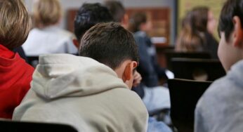 CDU will an allen Schulen „Handyschutzzonen“ bis zur 10. Klasse