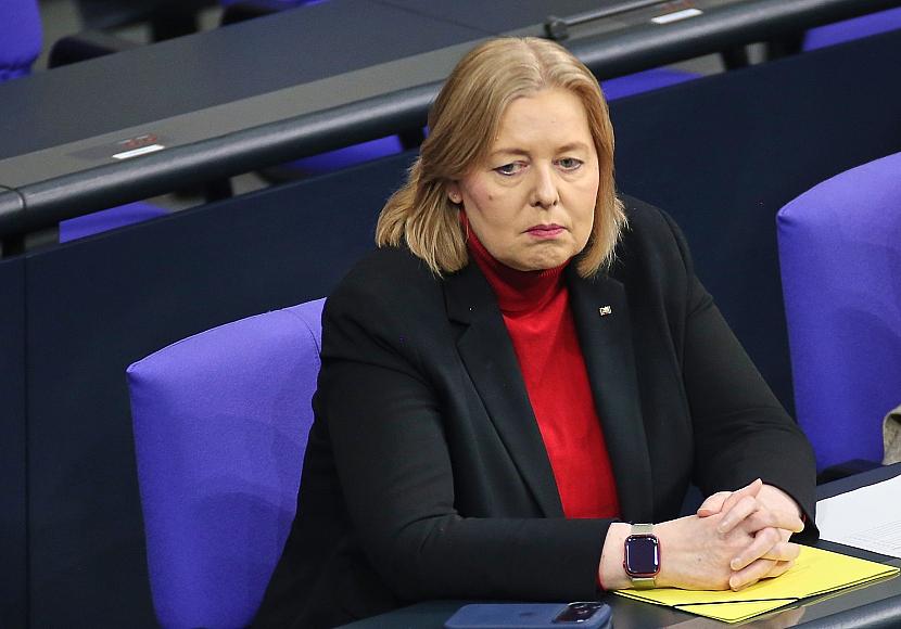 Bas sieht in Annahme des Rentenpakets “gutes Signal”