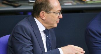 Dobrindt will weitere 535 Afghanen nach Deutschland holen