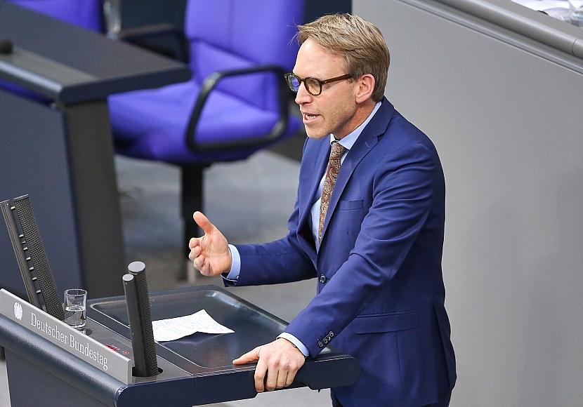 Parteien warnen vor Schaffung von Abschiebepolizei nach US-Vorbild