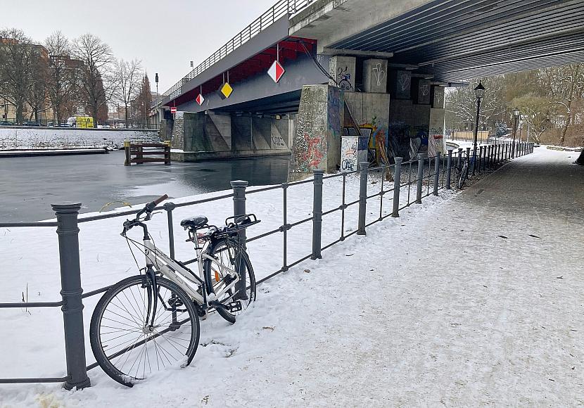 Kältewelle: Linke will Obdachlose in leeren Büros unterbringen