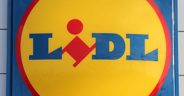 Lidl erhebt jetzt eine Gebühr – Das steckt dahinter