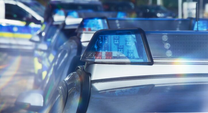 Mitten in Deutschland: Auto rast in Menschengruppe