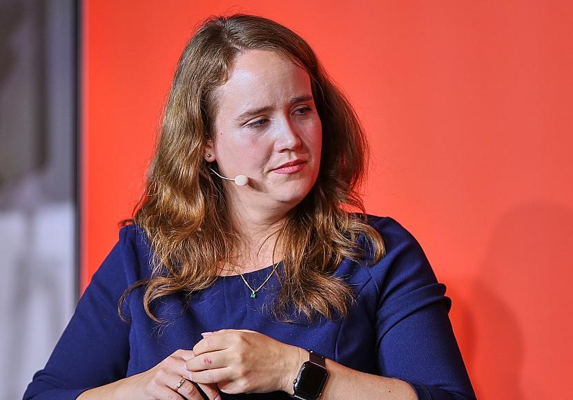 Lang: „Deepfake-Porno fühlt sich schlimmer an als jede Beleidigung“