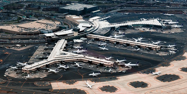 Drama am Flughafen: Vollbesetzter Passagierjet hat Kollision