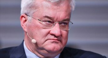 Ukrainischer Außenminister: Sonderregeln für Russen bleiben