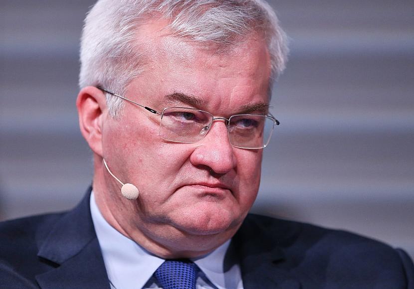 Ukrainischer Außenminister: Sonderregeln für Russen bleiben