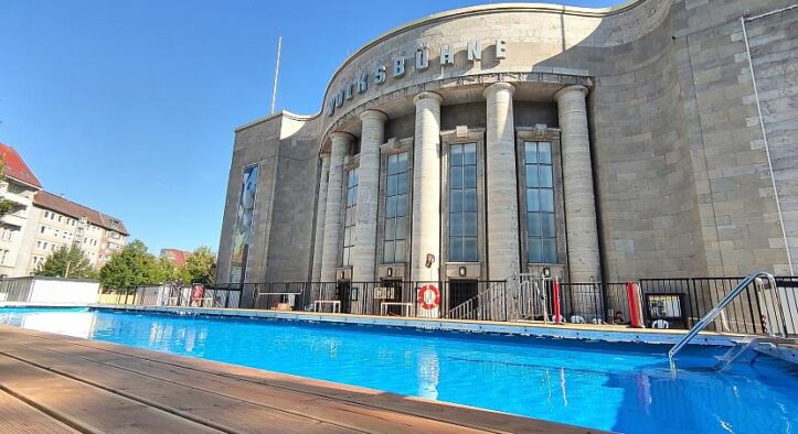 Berliner Volksbühne sagt Event wegen Sicherheitsbedenken ab