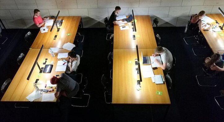 Weniger Drittmitteleinnahmen je Universitätsprofessur
