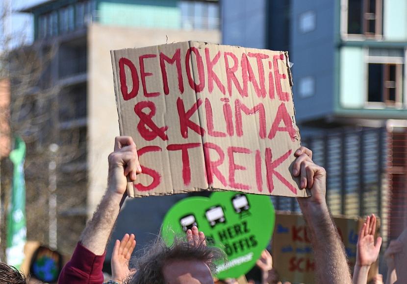 Zustimmung für konsequenten Klimaschutz nimmt etwas ab
