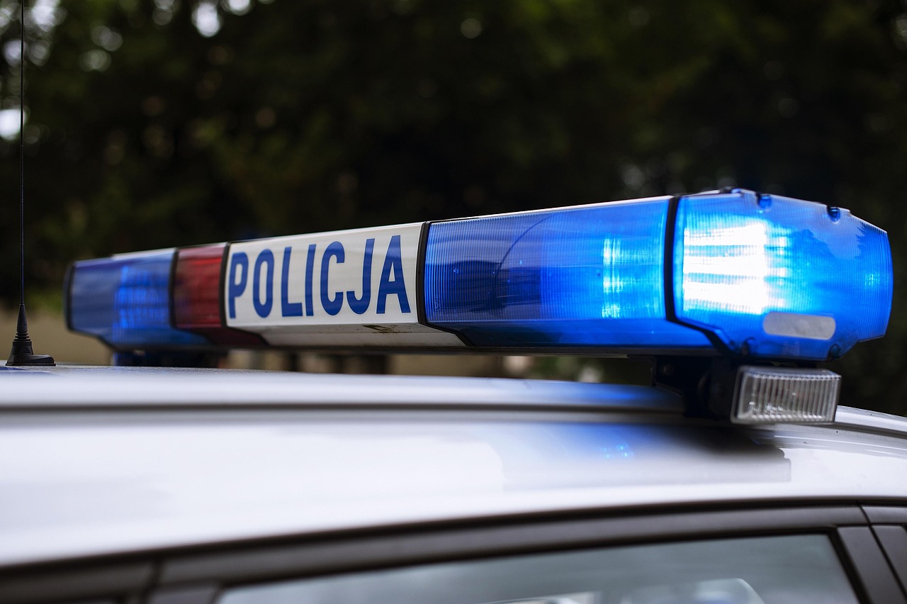 Polizei mit Großaufgebot: Blutiger Amoklauf an Schule