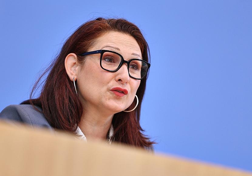 Ataman drängt auf Maßnahmen gegen Diskriminierung in Wechseljahren