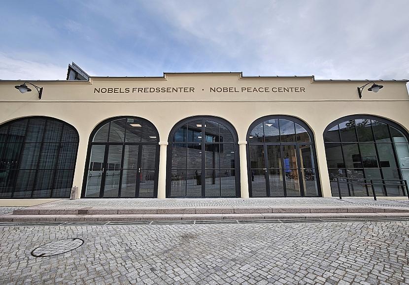 Friedensnobelpreis geht an Navanethem „Navi“ Pillay